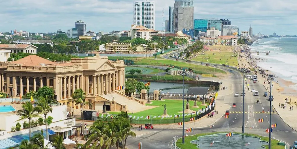 Emirates Airlines Colombo Office in Sri Lanka