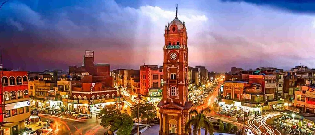 Qatar Airways Faisalabad Office in Pakistan