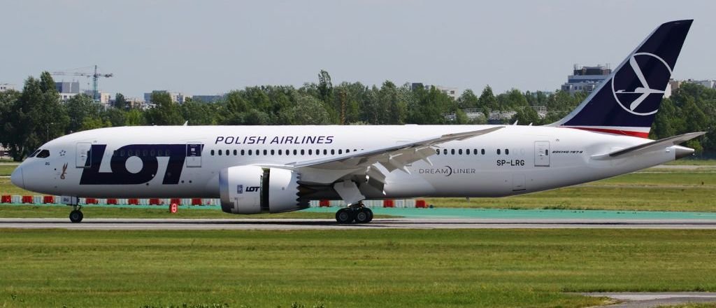 LOT Polish Airlines Zurich Airport Terminal