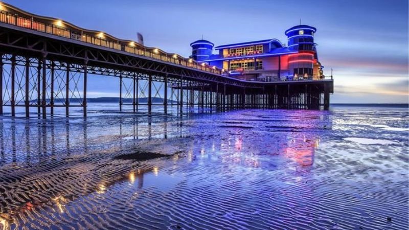 Emirates Airlines Weston-super-Mare Office in England