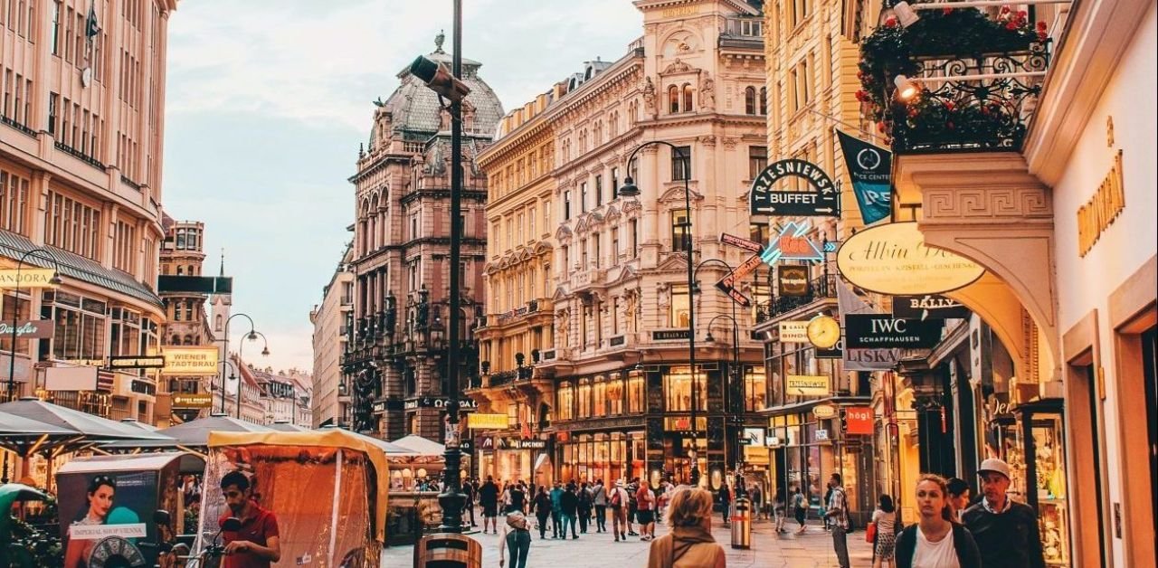 Qatar Airways Vienna Office Address