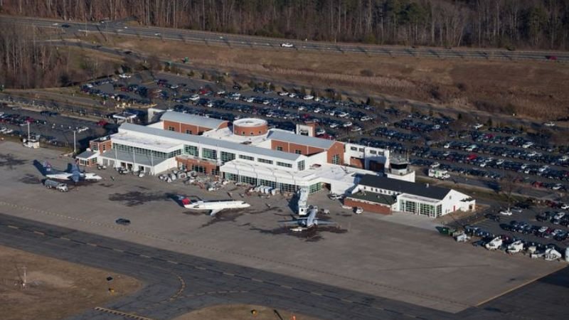 Charlottesville Albemarle Airport