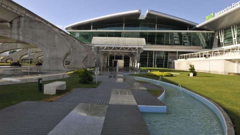 Francisco Sá Carneiro Airport