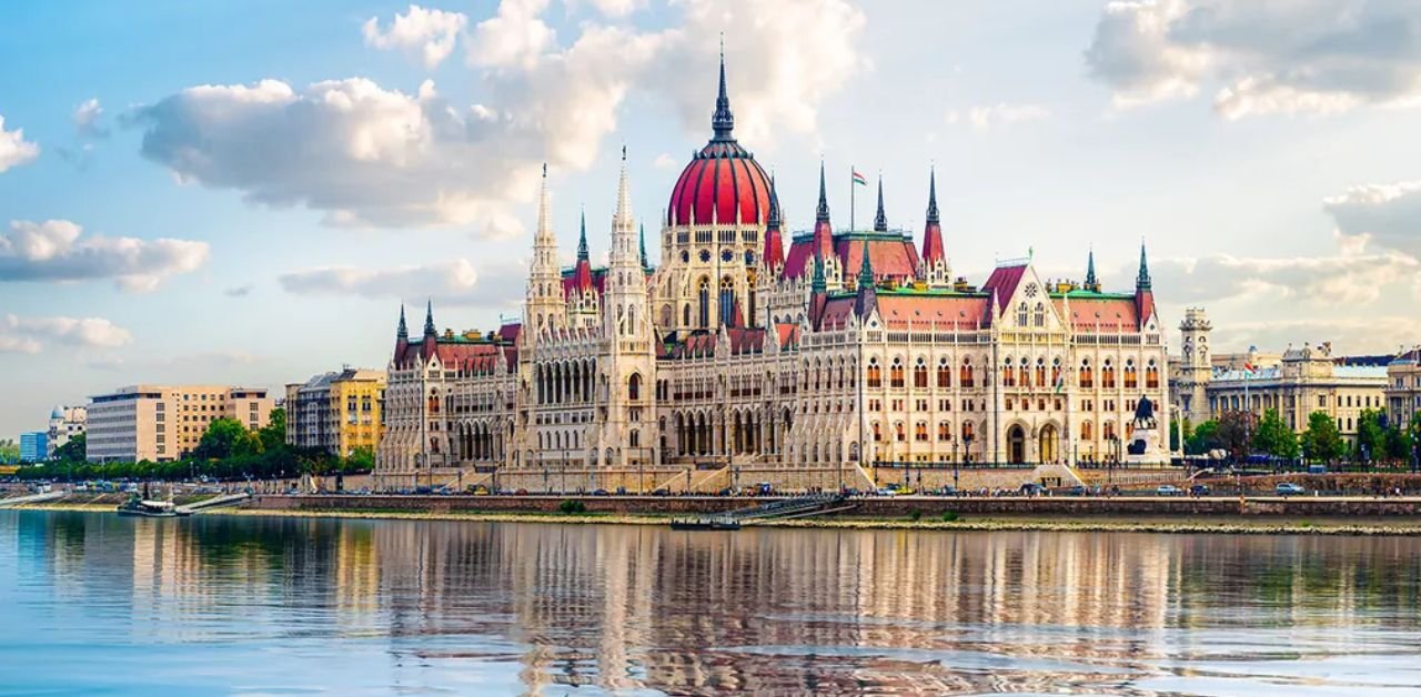 Turkish Airlines Budapest Office Address