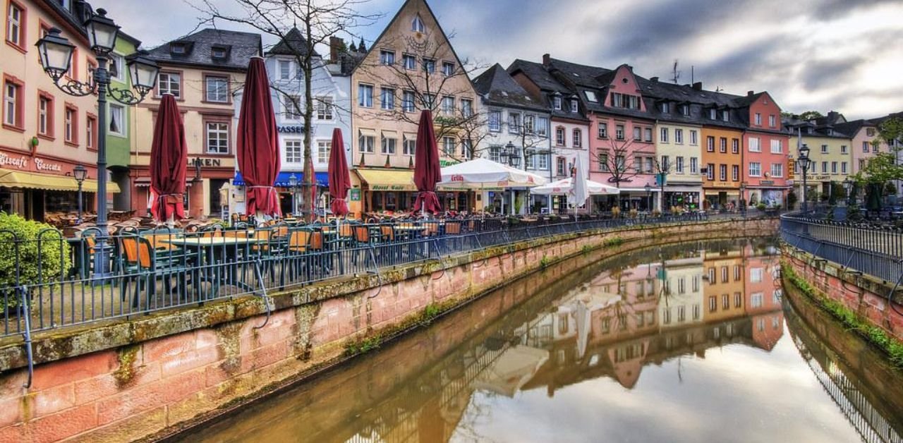 Qantas Airways Salzburg Office in Austria