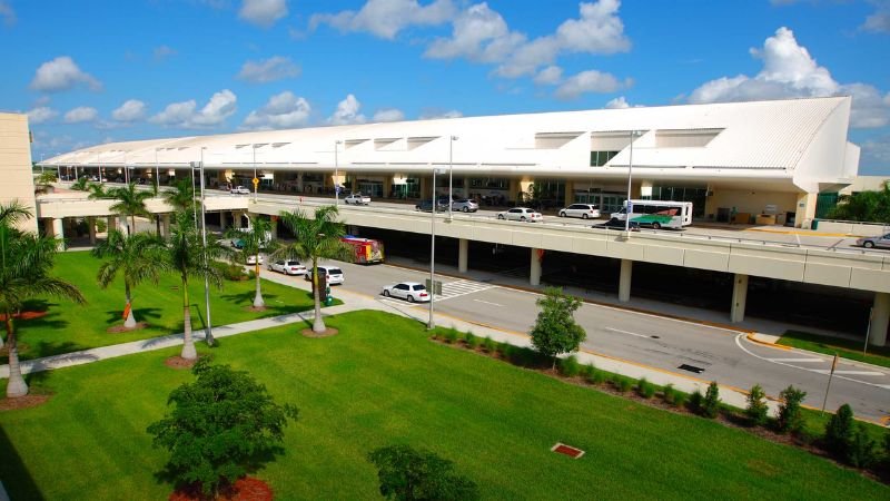 Delta Airlines Southwest Florida International Airport