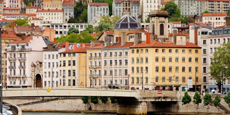 21 Air Lyon Office In France