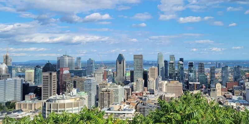 21 Air Montréal Office In Canada