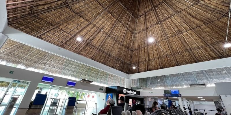 Aeromexico Airlines HUX Terminal