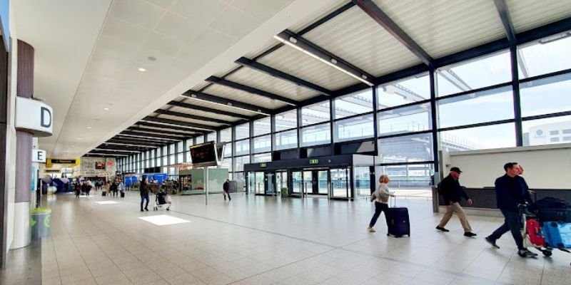 Aeromexico Airlines LGW Terminal