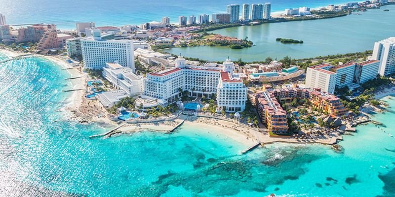 Alaska Airlines Cancún Office