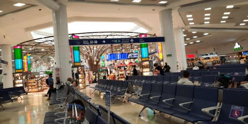 Lufthansa Airlines CUN Terminal