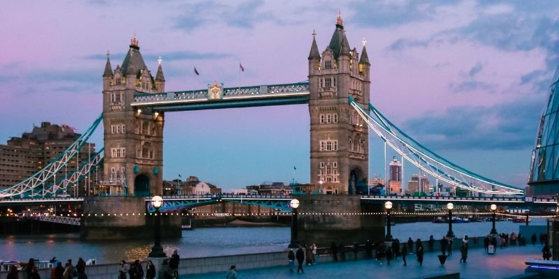 Lufthansa Airlines London Office