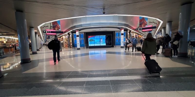 Lufthansa Airlines ORD Terminal