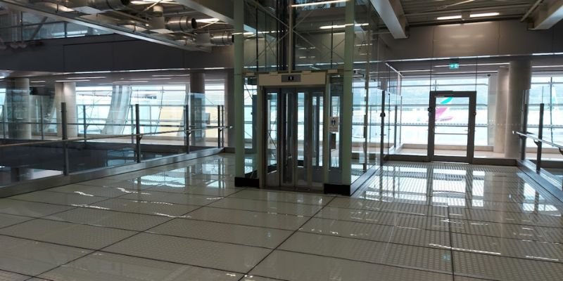 Luxair DBV Terminal
