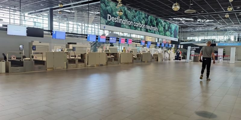 Luxair RVN Terminal