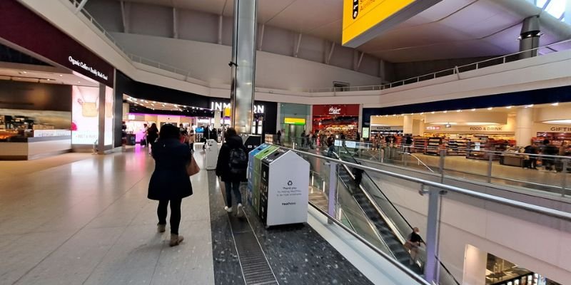 Oman Air LHR Terminal