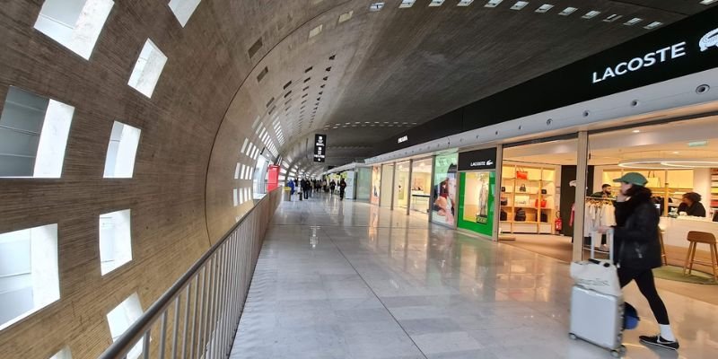 Ryanair CDG Terminal