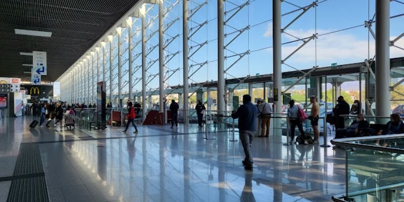 Ryanair CTA Terminal