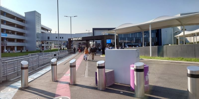 Ryanair EDI Terminal