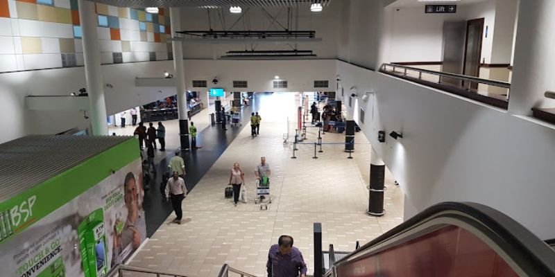 Singapore Airlines POM Terminal