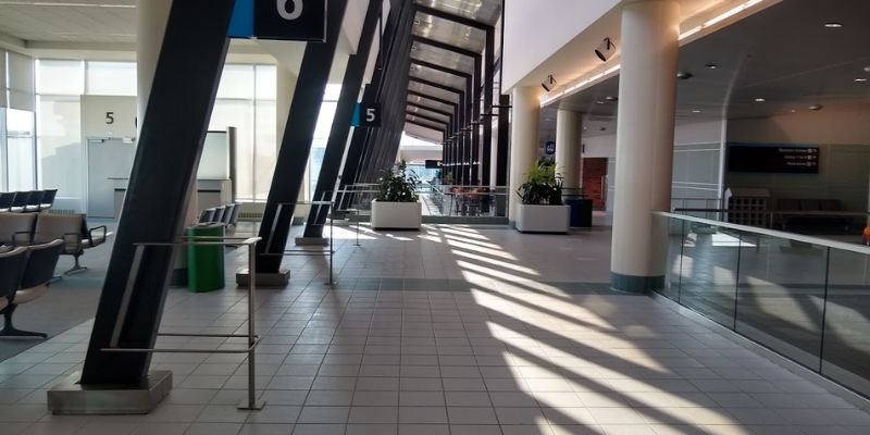 Sun Country Airlines MHT Terminal