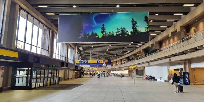 WestJet Airlines YYC Terminal