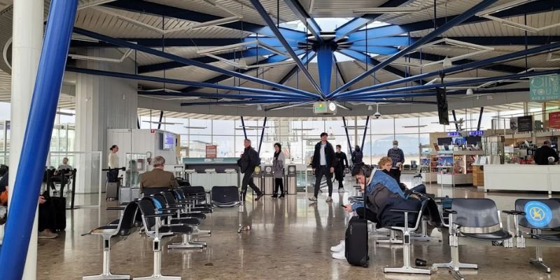 Aeromexico Airlines GVA Terminal