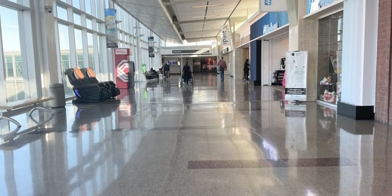 Austrian Airlines TUL Terminal
