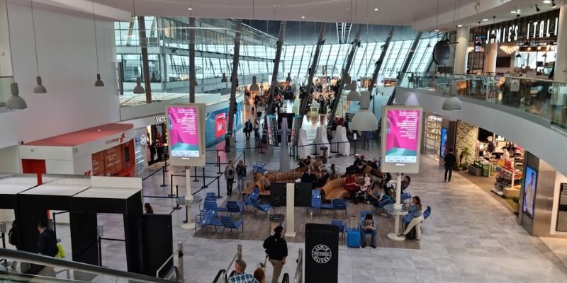 Emirates Airlines NCE Terminal