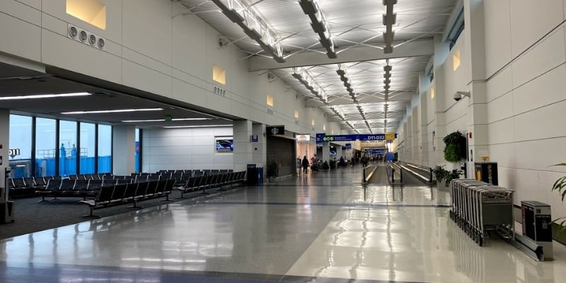 Hawaiian Airlines DTW Terminal