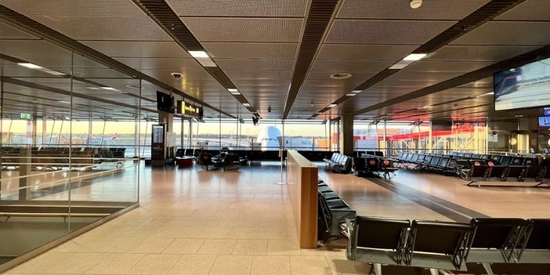 Icelandair Berlin HAM Terminal