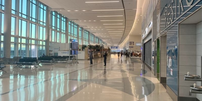 Kuwait Airways FLL Terminal