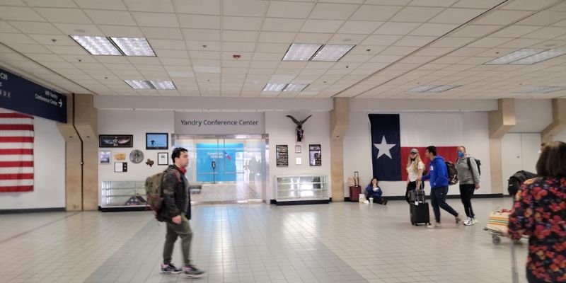 Turkish Airlines Berlin DFW Terminal