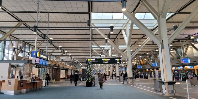 Vietnam Airlines YVR Terminal
