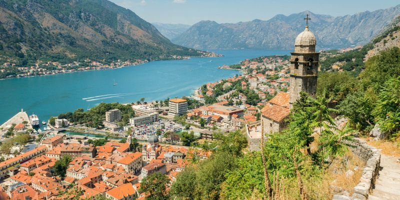 Aeromexico Airlines Montenegro Office