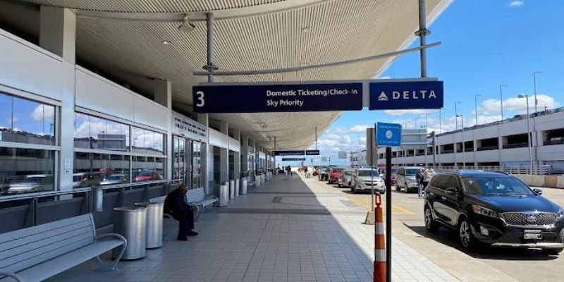 Detroit Metropolitan Wayne County Airport