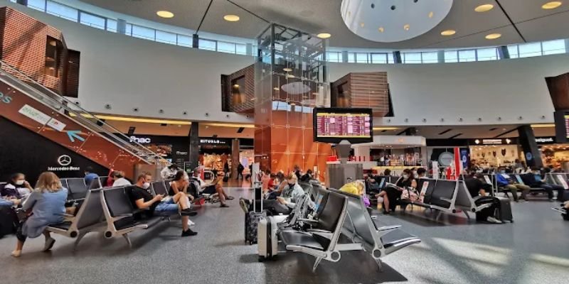 Humberto Delgado Airport