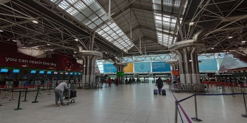 Icelandair LIS Terminal