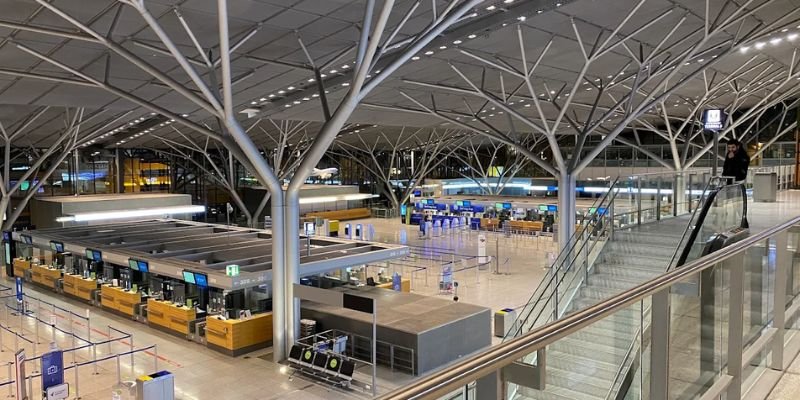 Icelandair STR Terminal
