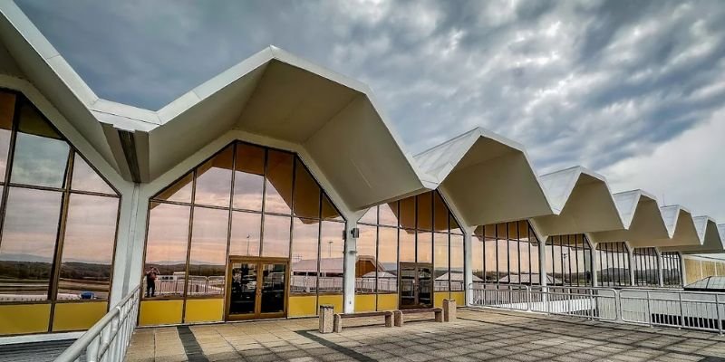 Tri-Cities Airport
